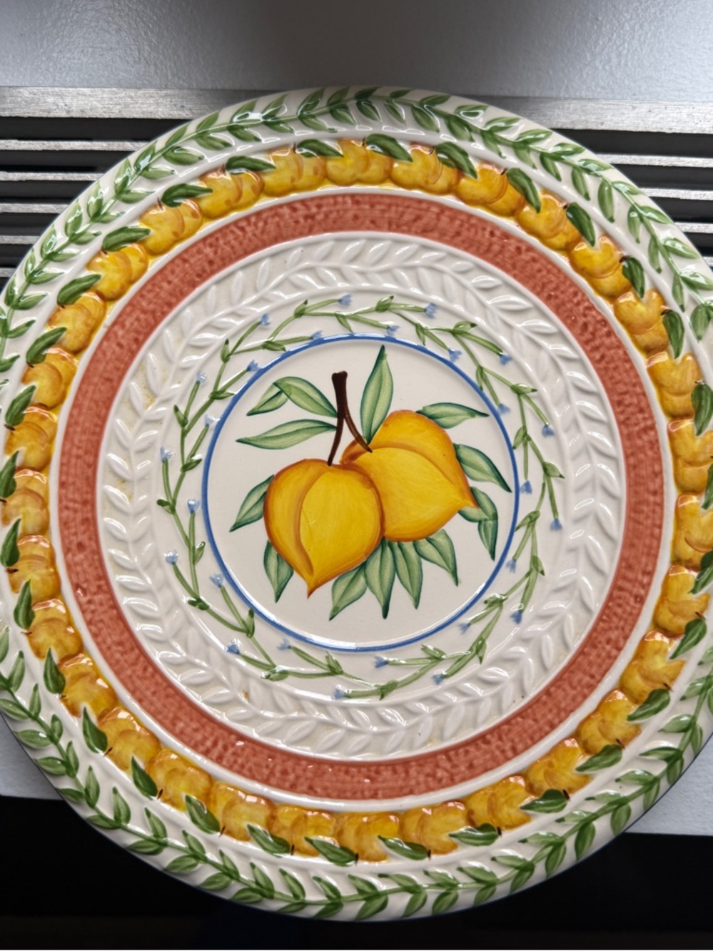 Strata Group Fresh N Fruity Hand Painted Design 8.75" Plates, set of 6 - Picture 4 of 9